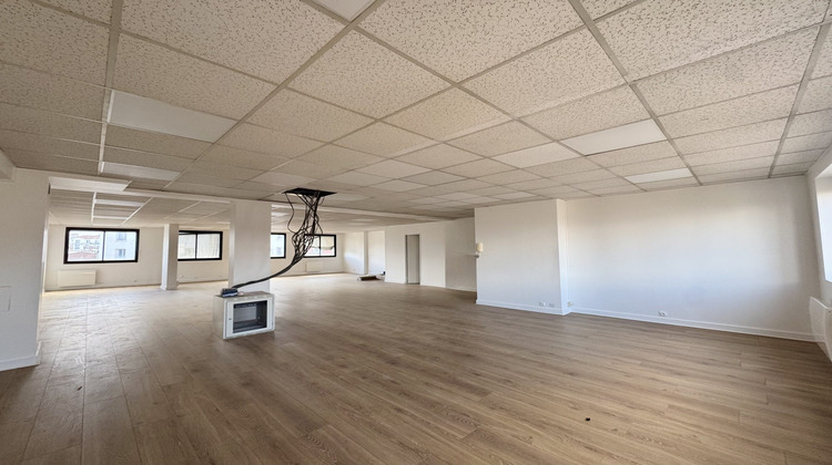 Ma-Cabane - Location Divers Asnières-sur-Seine, 119 m²