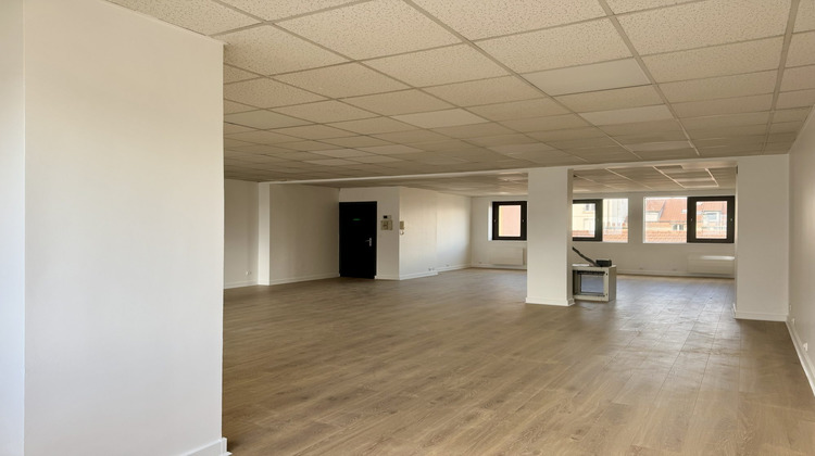 Ma-Cabane - Location Divers Asnières-sur-Seine, 119 m²