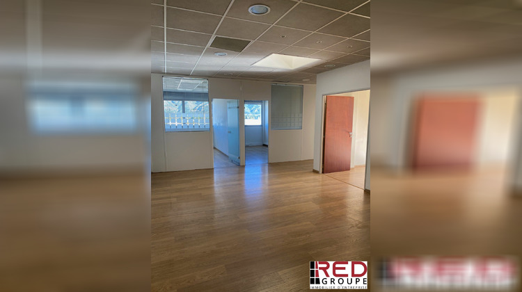 Ma-Cabane - Location Divers Aubagne, 210 m²