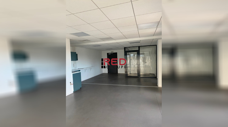 Ma-Cabane - Location Divers Aubagne, 214 m²