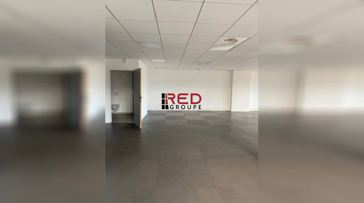 Ma-Cabane - Location Divers Aubagne, 214 m²