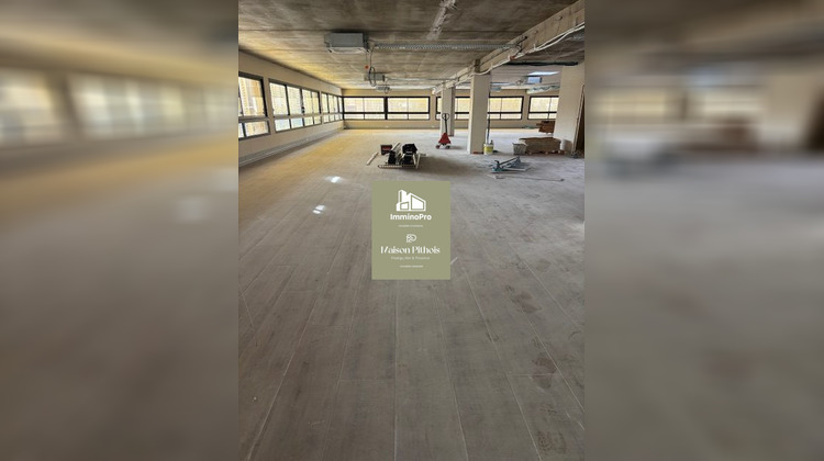 Ma-Cabane - Location Divers Aubagne, 890 m²