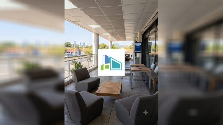 Ma-Cabane - Location Divers Aubagne, 250 m²