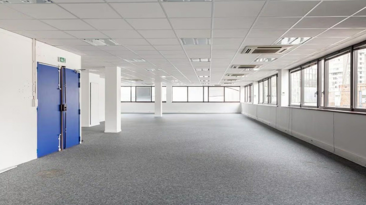 Ma-Cabane - Location Divers Bagnolet, 594 m²