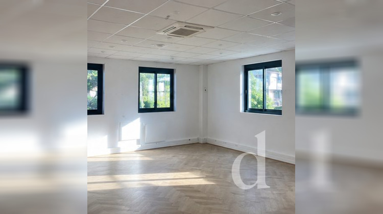 Ma-Cabane - Location Divers Beaumont-sur-Oise, 240 m²