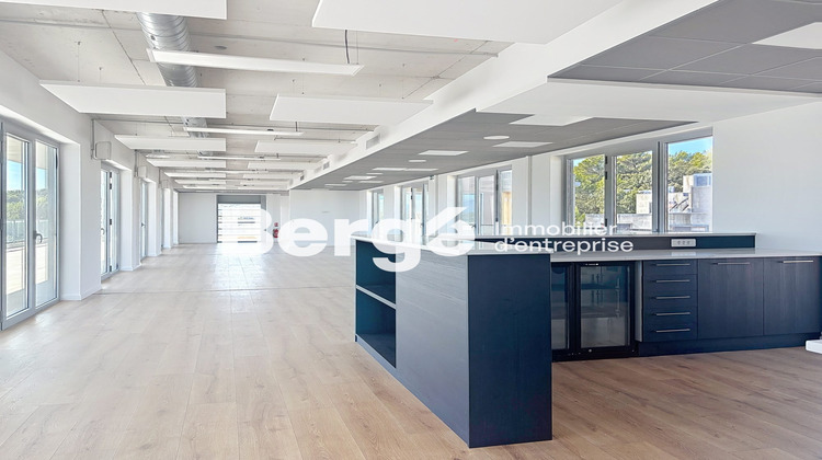 Ma-Cabane - Location Divers Biot, 229 m²