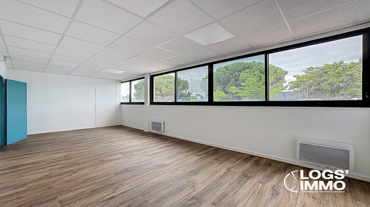 Ma-Cabane - Location Divers Blanquefort, 166 m²