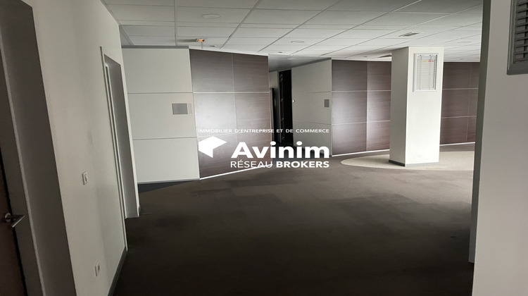 Ma-Cabane - Location Divers Bobigny, 2250 m²