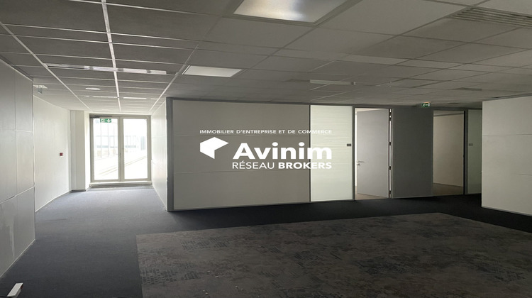 Ma-Cabane - Location Divers Bobigny, 2250 m²