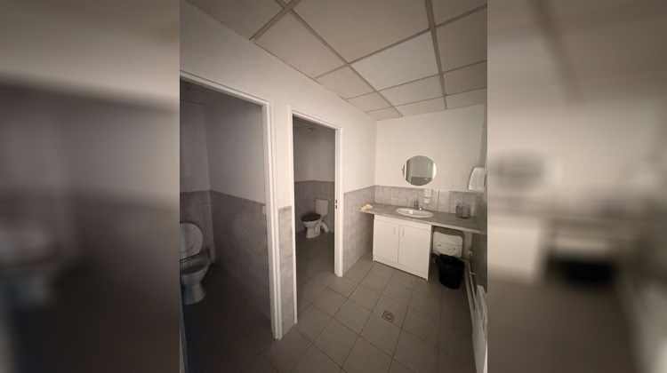 Ma-Cabane - Location Divers Bobigny, 180 m²