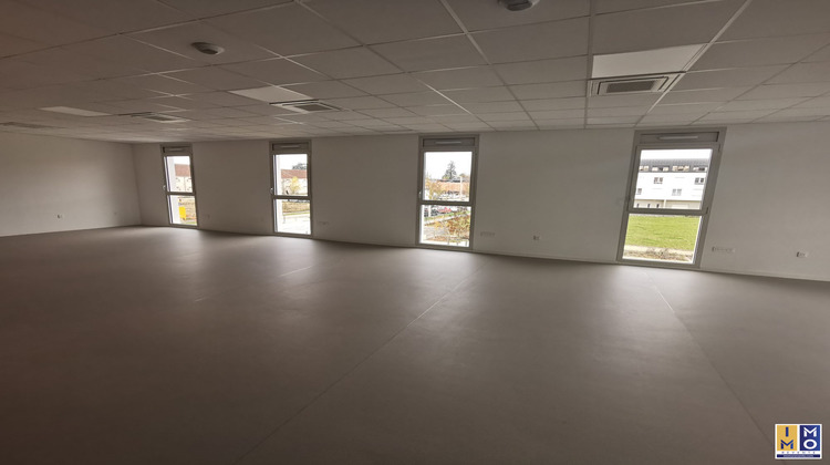 Ma-Cabane - Location Divers Bourges, 290 m²