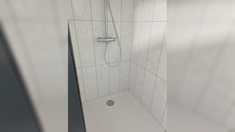 Ma-Cabane - Location Divers BOURGOIN JALLIEU, 20 m²