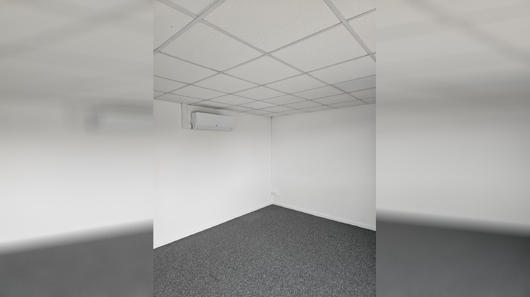 Ma-Cabane - Location Divers Bréal-sous-Montfort, 108 m²