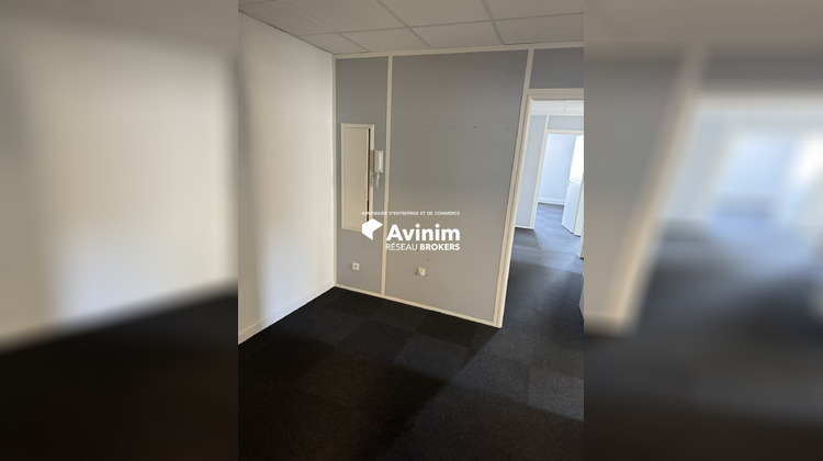 Ma-Cabane - Location Divers Brignais, 202 m²