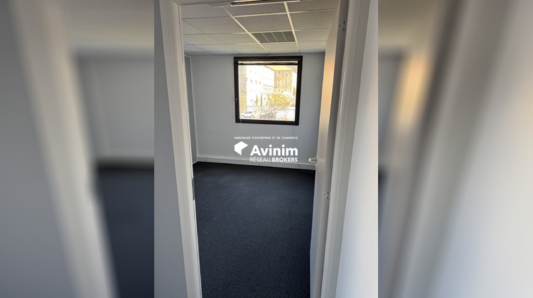 Ma-Cabane - Location Divers Brignais, 202 m²