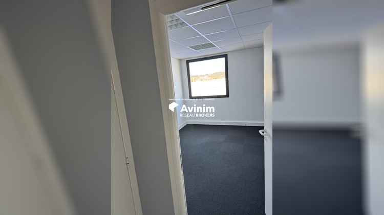 Ma-Cabane - Location Divers Brignais, 202 m²