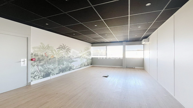 Ma-Cabane - Location Divers Bron, 260 m²