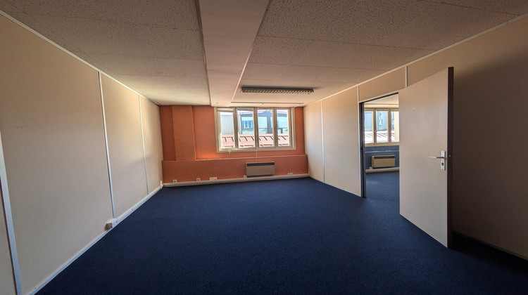 Ma-Cabane - Location Divers Caen, 300 m²