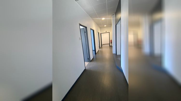 Ma-Cabane - Location Divers Caen, 1458 m²