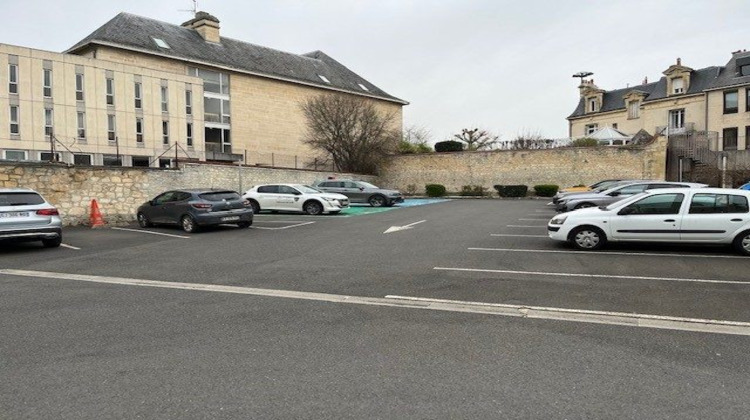 Ma-Cabane - Location Divers Caen, 603 m²