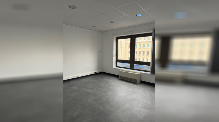 Ma-Cabane - Location Divers Caen, 556 m²