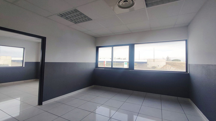 Ma-Cabane - Location Divers Canohès, 314 m²