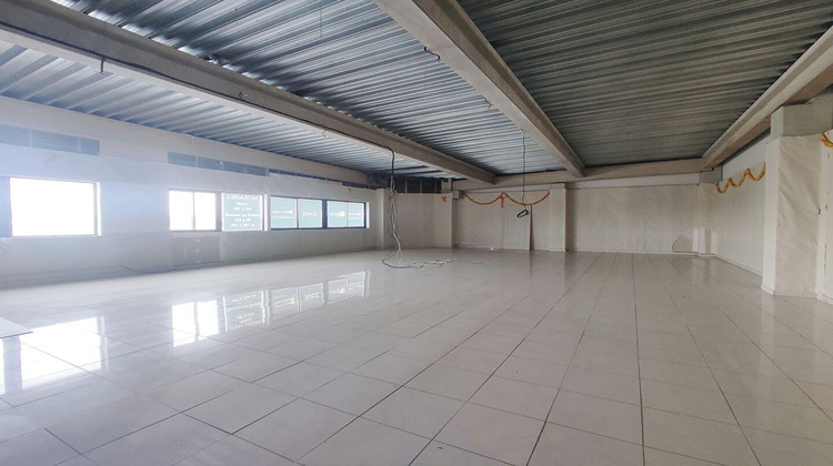 Ma-Cabane - Location Divers Canohès, 314 m²