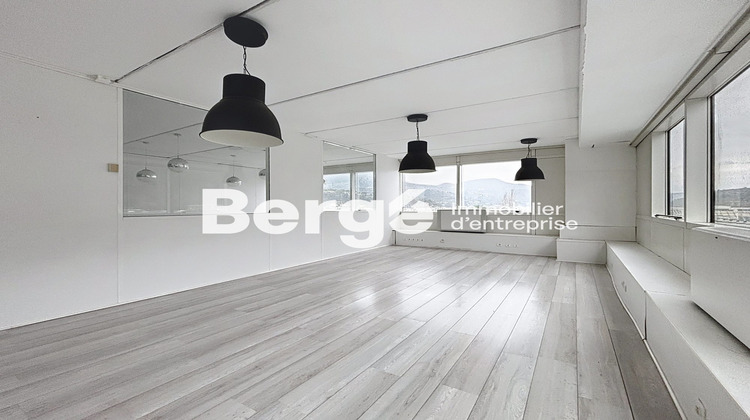 Ma-Cabane - Location Divers Carros, 114 m²