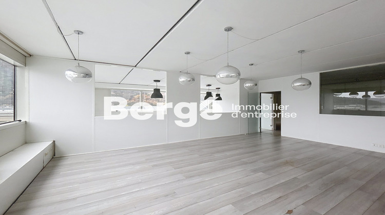 Ma-Cabane - Location Divers Carros, 114 m²