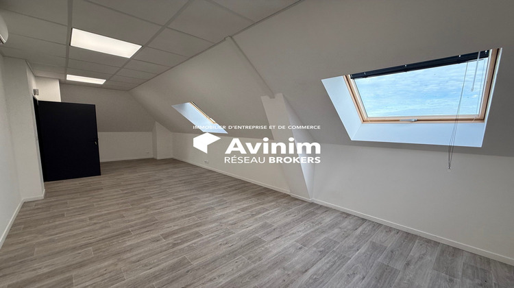 Ma-Cabane - Location Divers Cergy, 198 m²