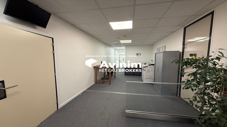 Ma-Cabane - Location Divers Cergy, 700 m²