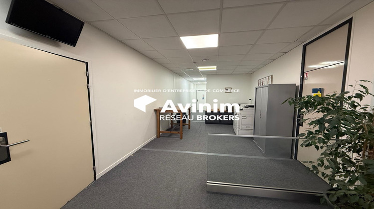 Ma-Cabane - Location Divers Cergy, 700 m²