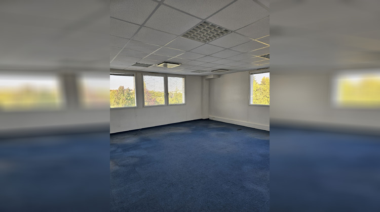 Ma-Cabane - Location Divers Cesson-Sévigné, 292 m²