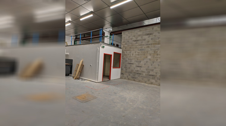 Ma-Cabane - Location Divers CHAMBERY, 242 m²