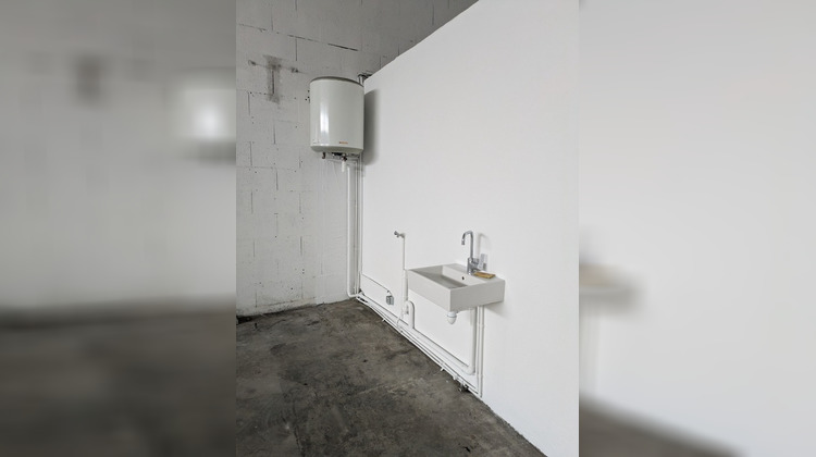 Ma-Cabane - Location Divers CHAMBERY, 200 m²