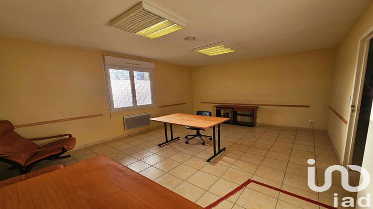 Ma-Cabane - Location Divers Charmoy, 20 m²