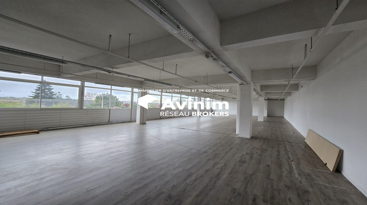 Ma-Cabane - Location Divers Chaumontel, 295 m²