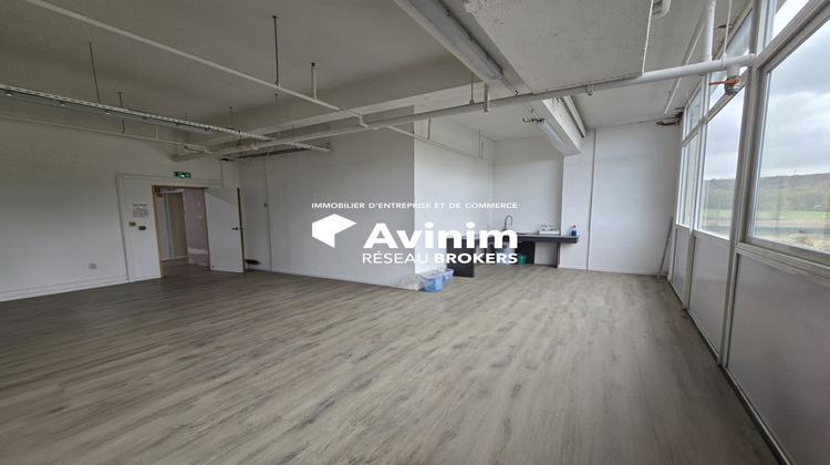 Ma-Cabane - Location Divers Chaumontel, 295 m²