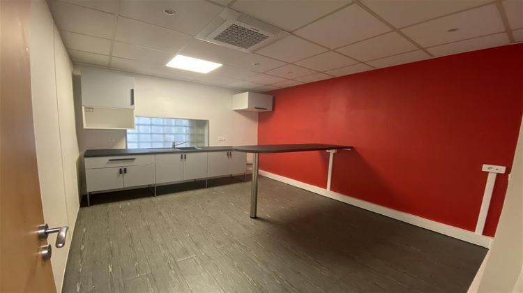 Ma-Cabane - Location Divers CLICHY, 310 m²