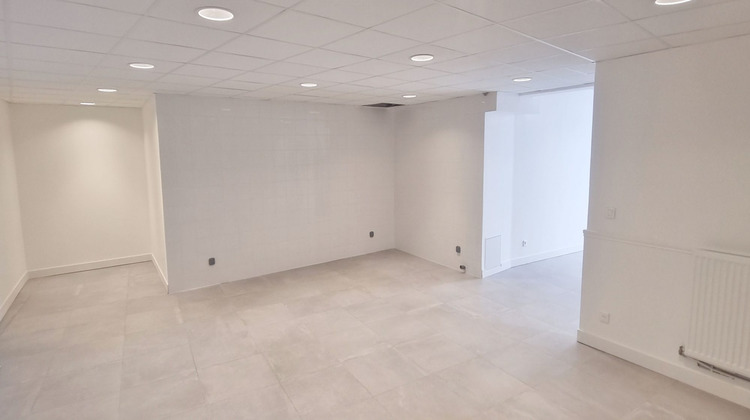 Ma-Cabane - Location Divers Clichy, 65 m²