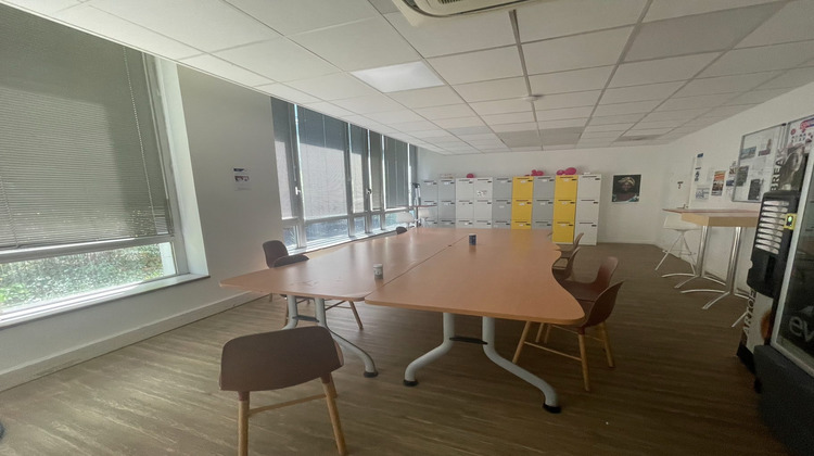 Ma-Cabane - Location Divers Colombes, 259 m²