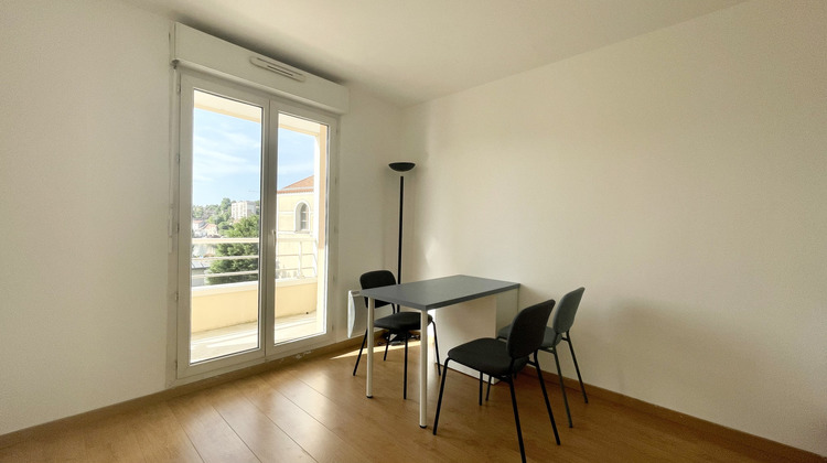 Ma-Cabane - Location Divers Corbeil-Essonnes, 11 m²