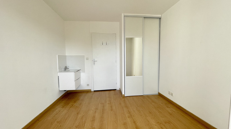 Ma-Cabane - Location Divers Corbeil-Essonnes, 11 m²