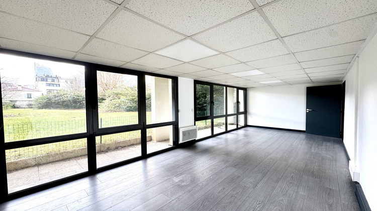 Ma-Cabane - Location Divers Courbevoie, 114 m²