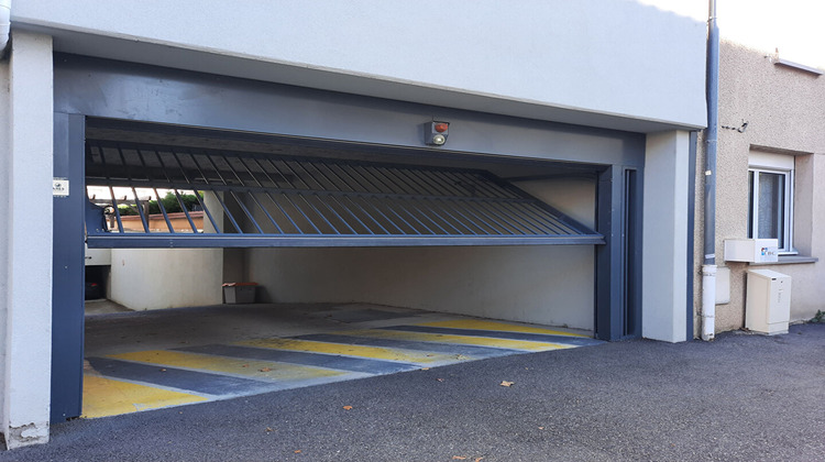 Ma-Cabane - Location Divers CRAPONNE, 0 m²