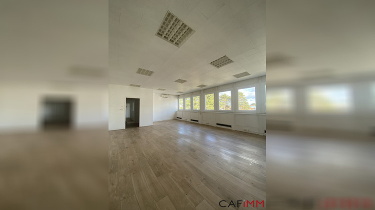 Ma-Cabane - Location Divers Décines-Charpieu, 112 m²