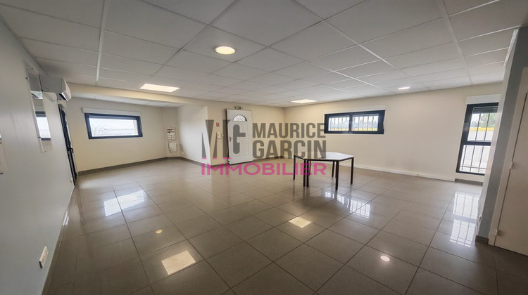 Ma-Cabane - Location Divers Entraigues-sur-la-Sorgue, 63 m²