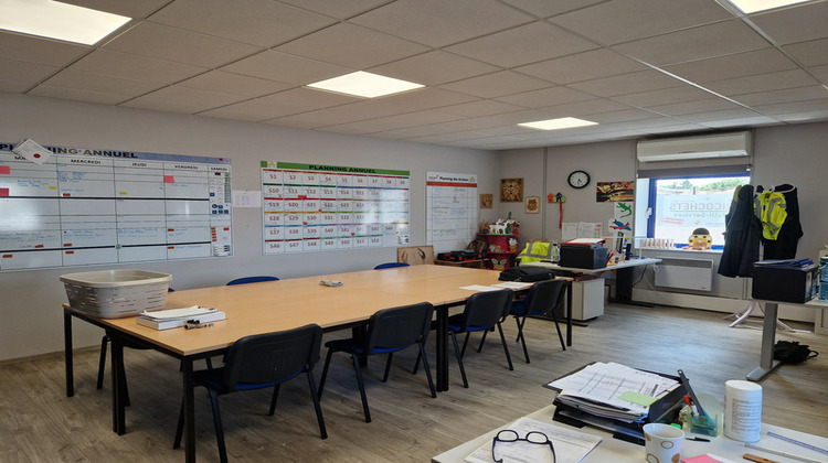 Ma-Cabane - Location Divers ETUPES, 400 m²