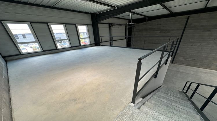 Ma-Cabane - Location Divers GENAY, 292 m²