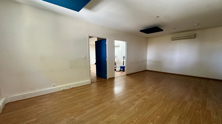 Ma-Cabane - Location Divers Guermantes, 256 m²